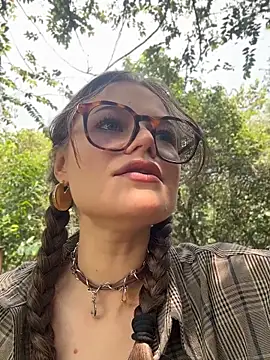 Snapshot of Tallulah_Kinky chatting on June 18, 4:56 pm Tallulah Kinky online show from June 18, 4:56 pm