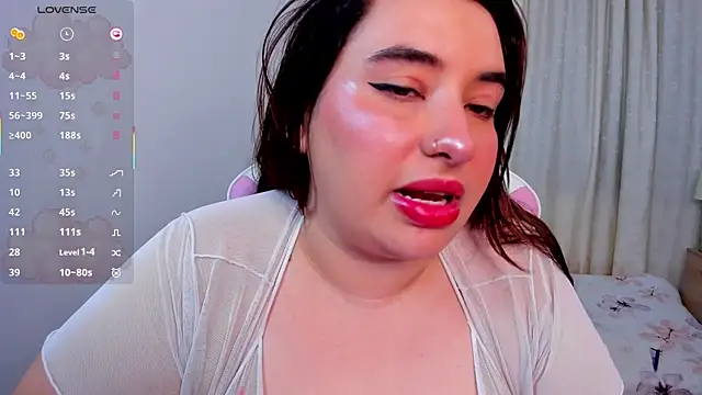 leidydrip  online show from April 29, 4:16 am