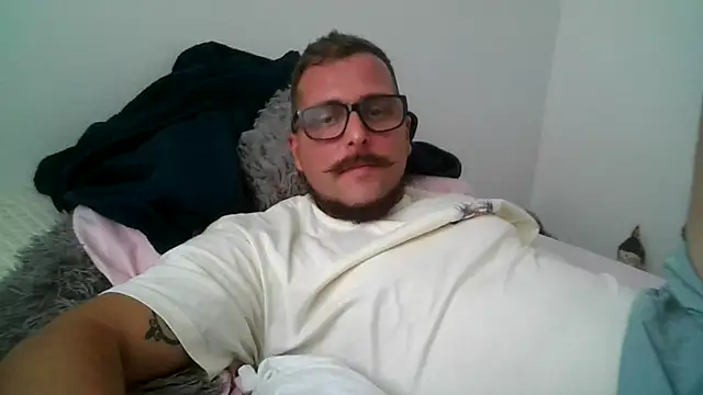 yanick931 online show from April 2, 2:57 pm