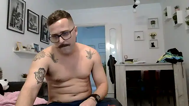yanick931 online show from June 13, 5:33 pm
