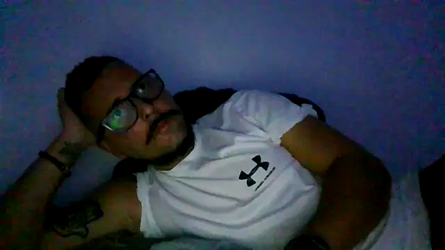 yanick931 online show from March 30, 12:01 am