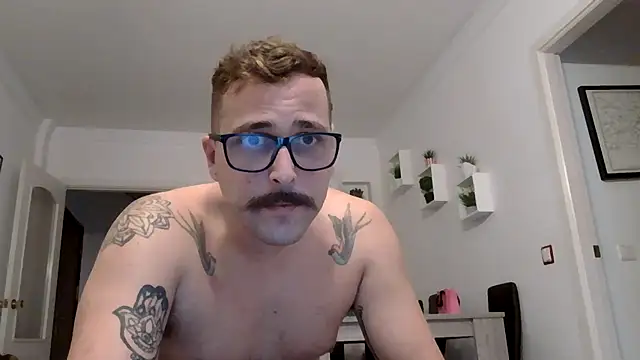 yanick931 online show from May 6, 7:18 pm