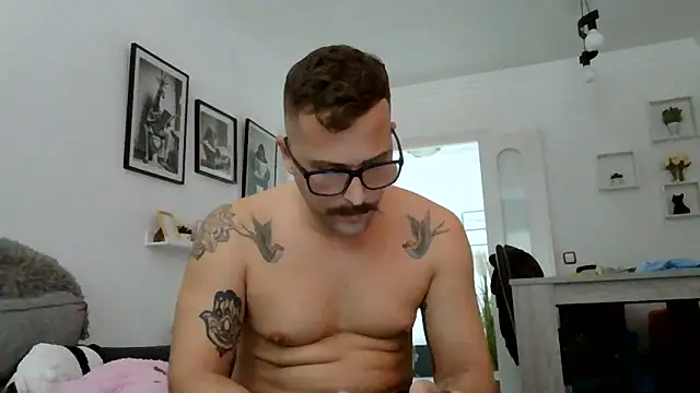 yanick931 online show from June 11, 2:58 pm