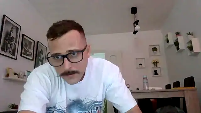 yanick931 online show from June 1, 4:06 pm