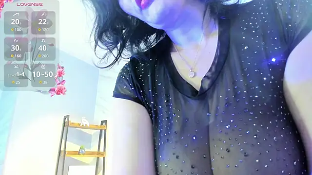 rose vega  online show from April 4, 3:57 am