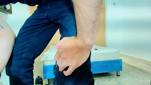 JEAN LEWIS2 online show from March 19, 7:25 pm