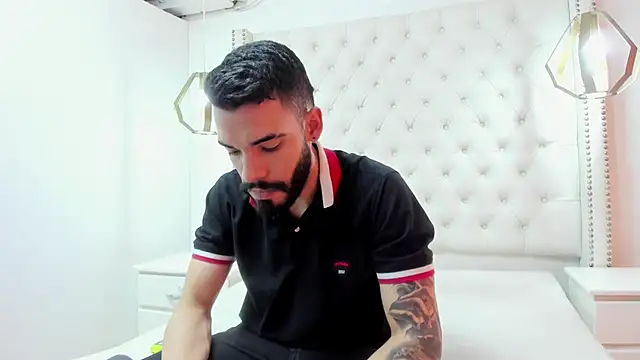 JEAN LEWIS2 online show from April 7, 7:37 pm