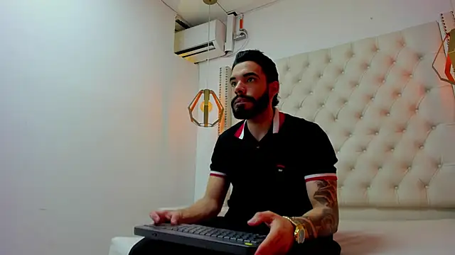 JEAN LEWIS2 online show from April 27, 7:23 pm