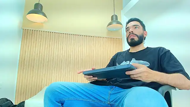 JEAN LEWIS2 online show from March 14, 7:42 pm