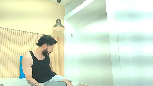 JEAN LEWIS2 online show from March 16, 7:16 pm