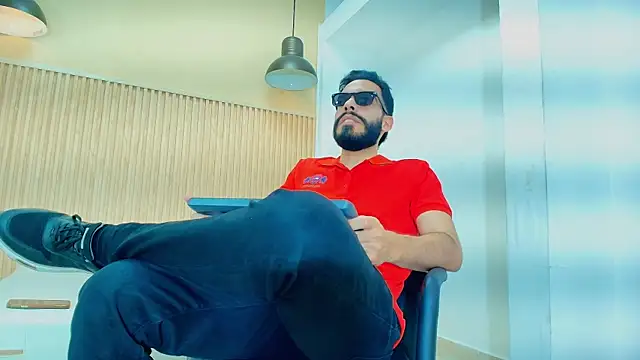 JEAN LEWIS2 online show from March 20, 8:10 pm