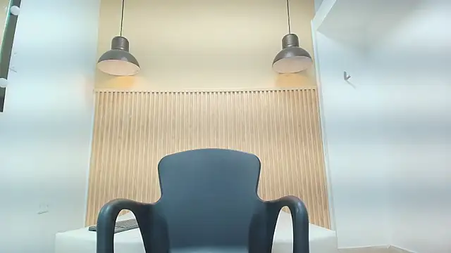 JEAN LEWIS2 online show from March 25, 7:35 pm