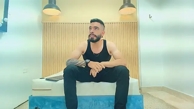 JEAN LEWIS2 online show from March 27, 7:59 pm