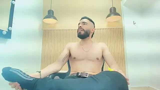 JEAN LEWIS2 online show from March 26, 7:45 pm