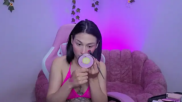 miss  madison online show from March 19, 9:15 pm