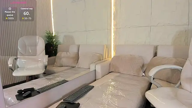 LinaKatelles online show from March 15, 12:01 pm