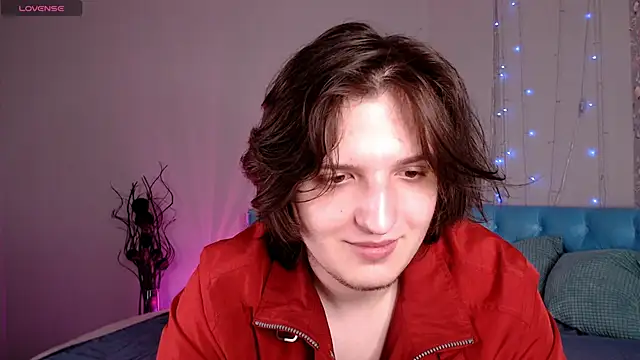 delalex online show from March 31, 6:26 am