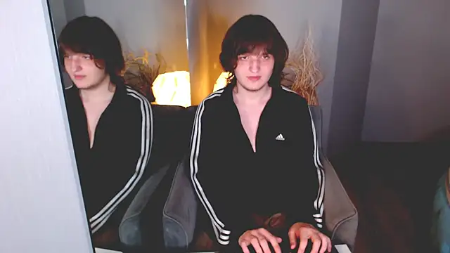 delalex online show from May 21, 3:09 pm