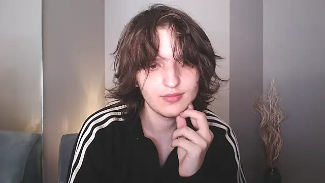 delalex online show from July 21, 9:49 pm