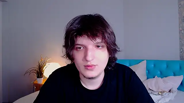 delalex online show from April 13, 8:29 am