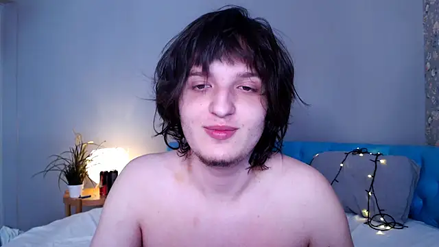 delalex online show from April 20, 9:27 pm