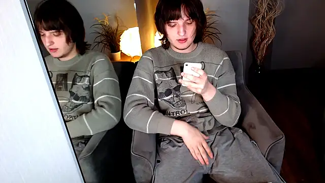 delalex online show from May 10, 9:27 pm
