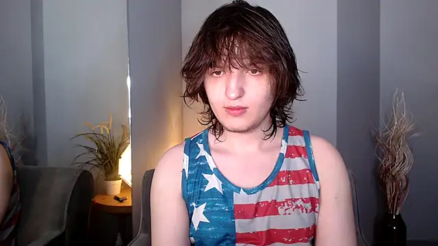 delalex online show from June 18, 10:48 pm