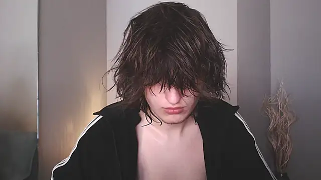 delalex online show from July 20, 1:24 am