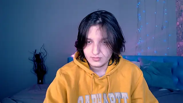 delalex online show from April 6, 1:45 am