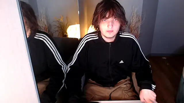 delalex online show from May 27, 7:21 pm
