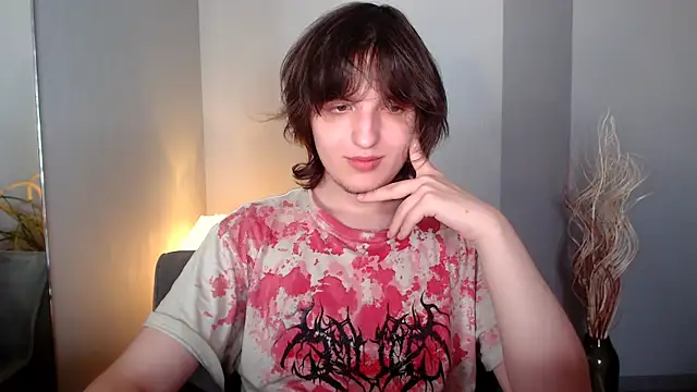 delalex online show from June 17, 8:52 pm