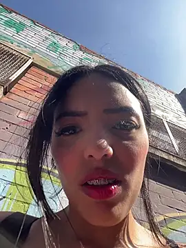 sylphiee  online show from March 13, 8:03 pm