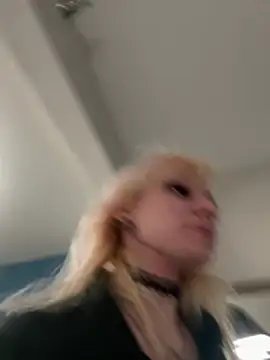 simplyobsessedwher online show from March 30, 9:27 pm