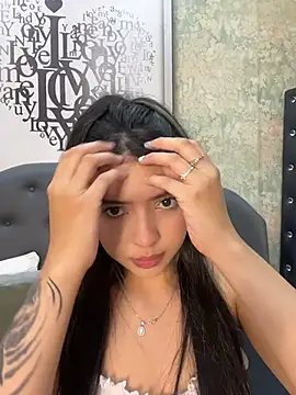 Snapshot of LolliePopsXXX chatting on May 26, 1:09 pm LolliePopsXXX online show from May 26, 1:09 pm