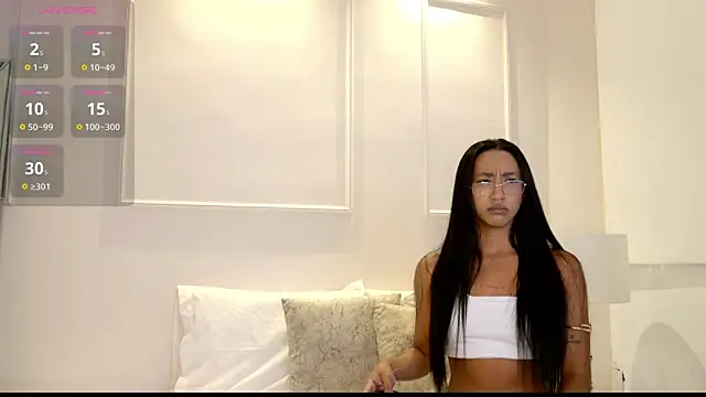 danna palmetth online show from April 26, 2:42 am
