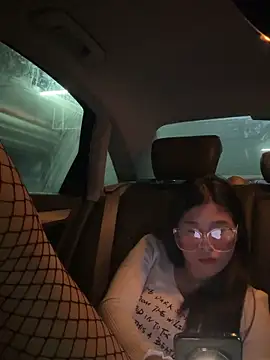 VV-001 online show from March 11, 10:42 am