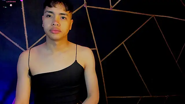 Snapshot of Lee_Colee chatting on May 31, 1:22 am Lee Colee online show from May 31, 1:22 am