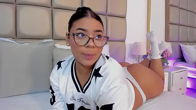 lilly williamss online show from March 28, 3:29 am