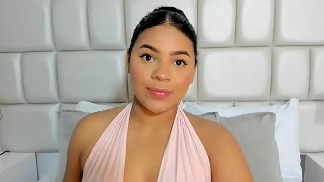 lilly williamss online show from April 16, 9:39 pm