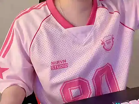 hunhun122 online show from July 1, 5:35 pm