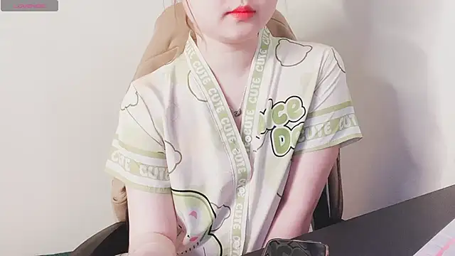 hunhun122 online show from March 12, 4:44 pm