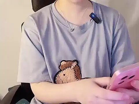 hunhun122 online show from April 6, 7:37 pm