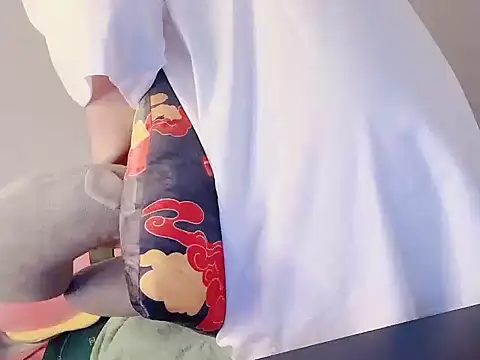 hunhun122 online show from April 9, 12:34 am