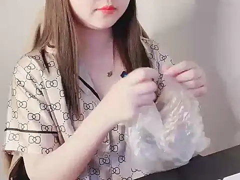 hunhun122 online show from March 24, 5:57 pm