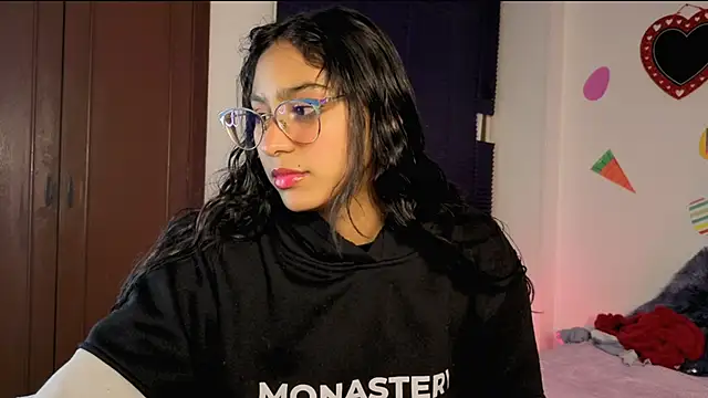 PaulaCutexs online show from April 15, 4:07 am