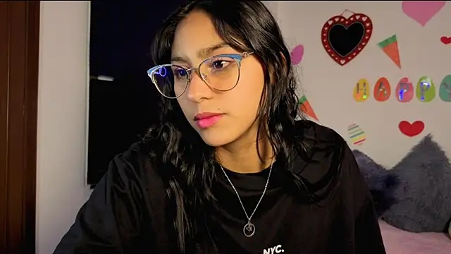 PaulaCutexs online show from April 16, 4:46 am