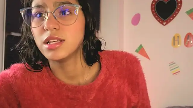 PaulaCutexs online show from April 5, 4:08 am