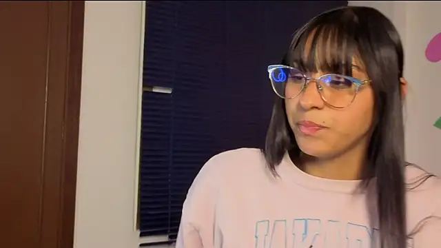 PaulaCutexs online show from April 22, 5:03 am