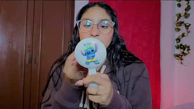 PaulaCutexs online show from May 16, 5:06 am