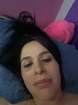 leila moretti online show from April 17, 3:31 am